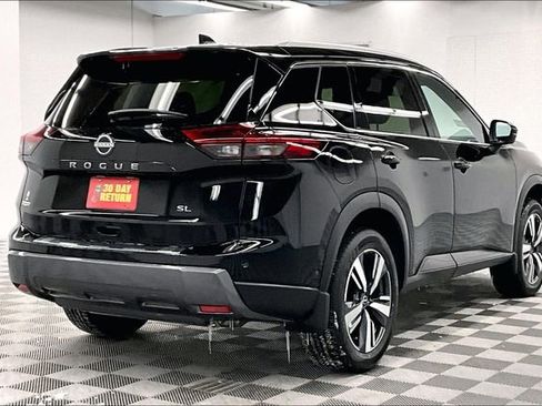 New 2025 Nissan Rogue SL image 18