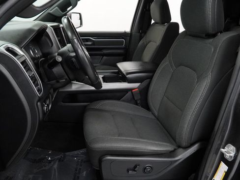 Used 2020 RAM 1500 Big Horn AWD/4WD image 11