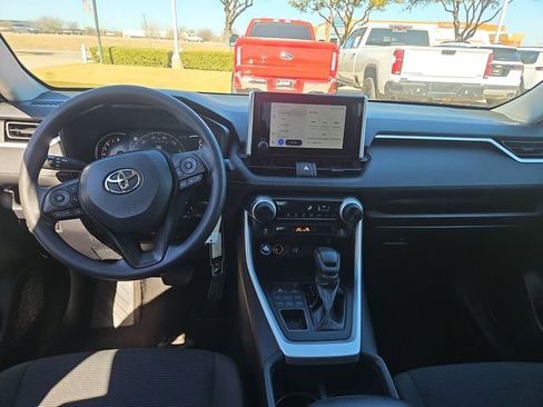 Used 2024 Toyota RAV4 LE image 18