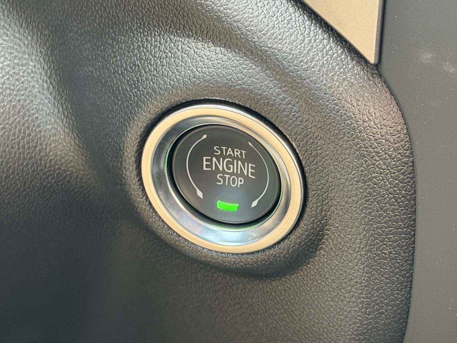 Used 2025 GMC Sierra 2500 Pro AWD/4WD image 18