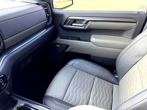 Used 2024 Chevrolet Silverado 1500 ZR2 w/ Technology Package image 34