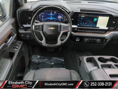 Used 2023 Chevrolet Silverado 1500 LT AWD/4WD image 17