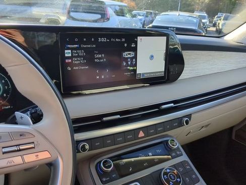 Used 2024 Hyundai Palisade Calligraphy image 25