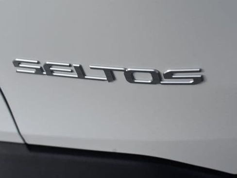 New 2026 Kia Seltos EX w/ EX Sunroof Package image 17