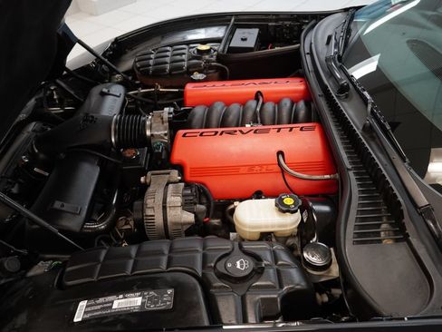 Used 2002 Chevrolet Corvette Z06 w/ Memory Pkg RWD image 35