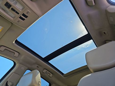 Used 2016 Cadillac SRX Luxury w/ Driver Awareness Package image 36