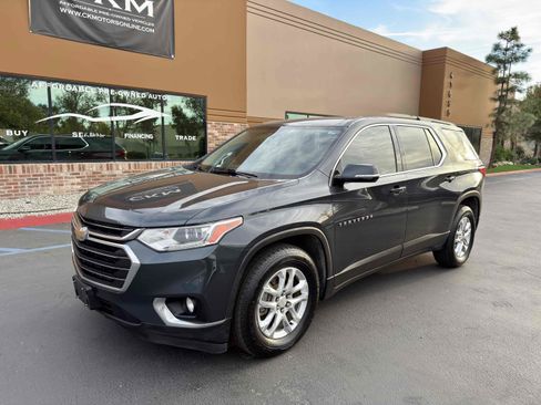Used 2019 Chevrolet Traverse LT w/ LPO, Floor Liner Package image 48