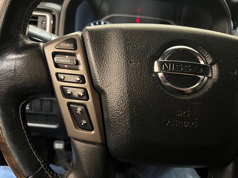 Used 2020 Nissan Titan Platinum Reserve image 19