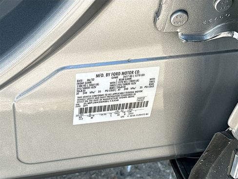 Used 2022 Lincoln Nautilus Reserve image 33