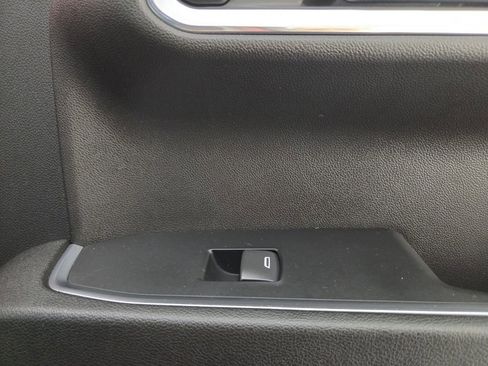 Used 2024 Chevrolet Silverado 1500 LT image 19