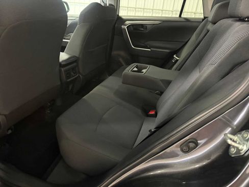 Used 2023 Toyota RAV4 LE FWD image 22