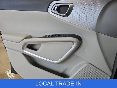 Used 2023 Kia Soul LX image 27