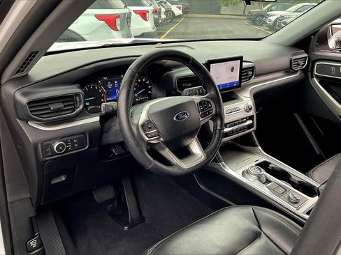 Certified 2020 Ford Explorer XLT w/ Equipment Group 202A image 12