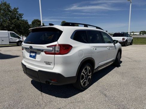 Used 2024 Subaru Ascent Limited AWD/4WD image 9