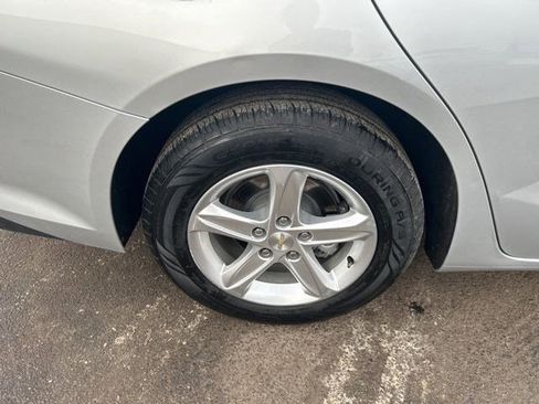 Used 2022 Chevrolet Malibu LT image 39