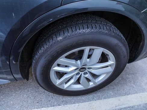 Used 2023 Audi Q5 2.0T Premium w/ Convenience Package image 9