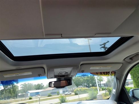 Used 2019 Chevrolet Suburban Premier w/ Premier Plus Edition image 20