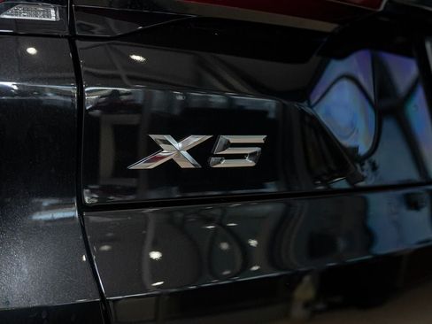Used 2026 BMW X5 xDrive40i w/ Premium Package AWD/4WD image 10