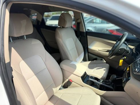Used 2018 Hyundai Tucson SE image 25