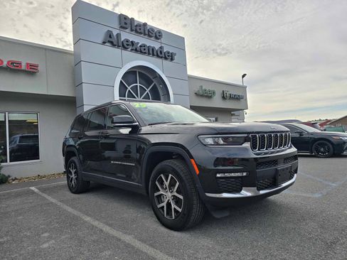 Used 2025 Jeep Grand Cherokee L Limited image 1