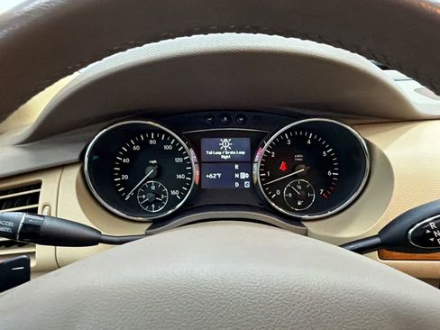 Used 2009 Mercedes-Benz R 350 4MATIC image 29