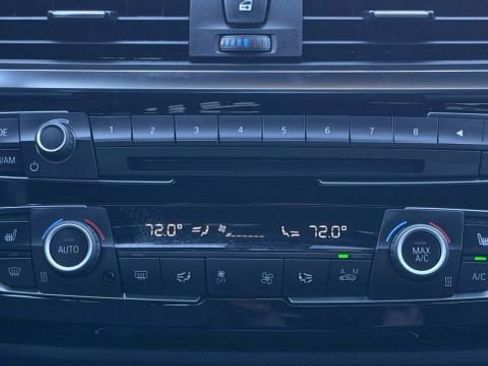 Used 2018 BMW 330i xDrive Sedan w/ Convenience Package image 39