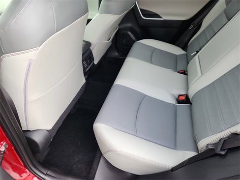 Used 2023 Toyota RAV4 Limited image 8