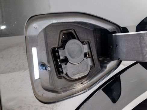 Used 2023 Nissan Ariya FWD image 39