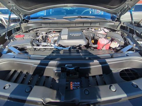 New 2026 Chevrolet Suburban RST image 31