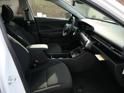 New 2025 Hyundai Kona SEL image 57