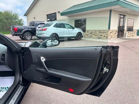 Used 2008 Chevrolet Corvette Convertible w/ Preferred Equipment Group RWD image 23