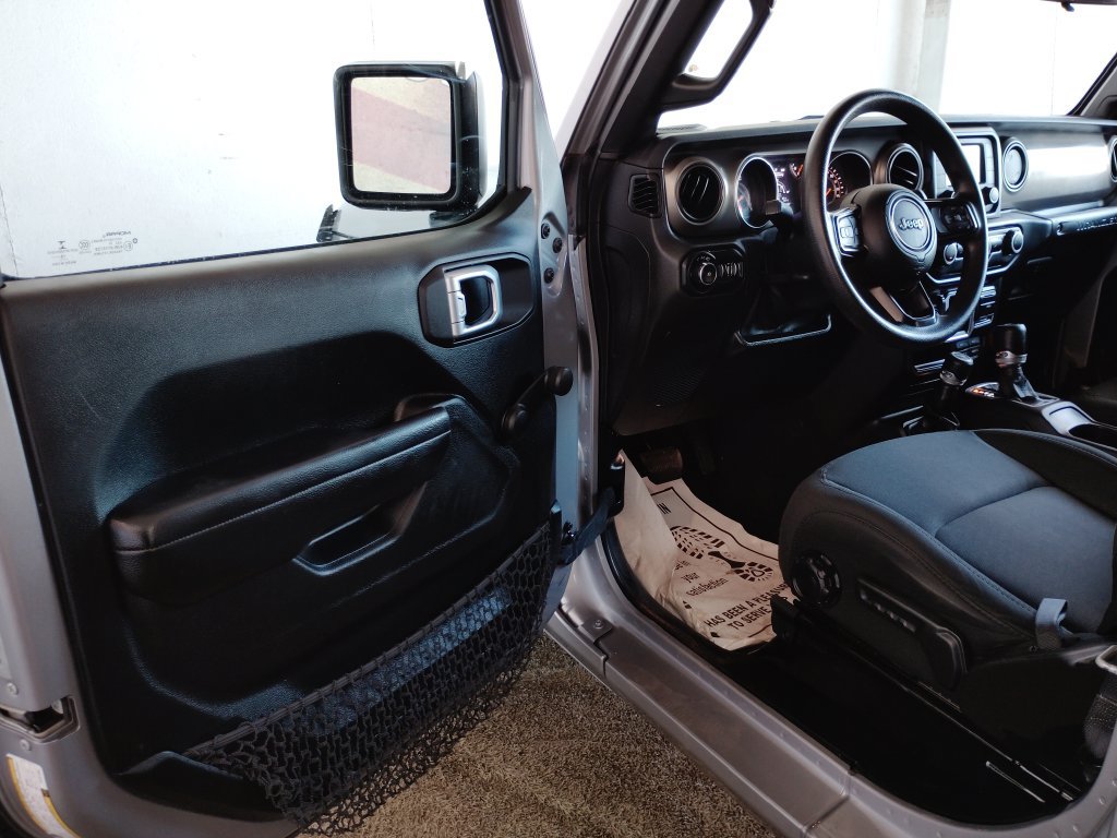 Used 2018 Jeep Wrangler Sport AWD/4WD image 18