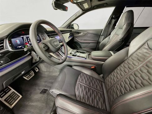 Used 2024 Audi RS Q8 AWD/4WD image 2