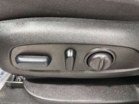 Used 2024 Chevrolet Equinox LT w/ LPO, Floor Liner Package image 19