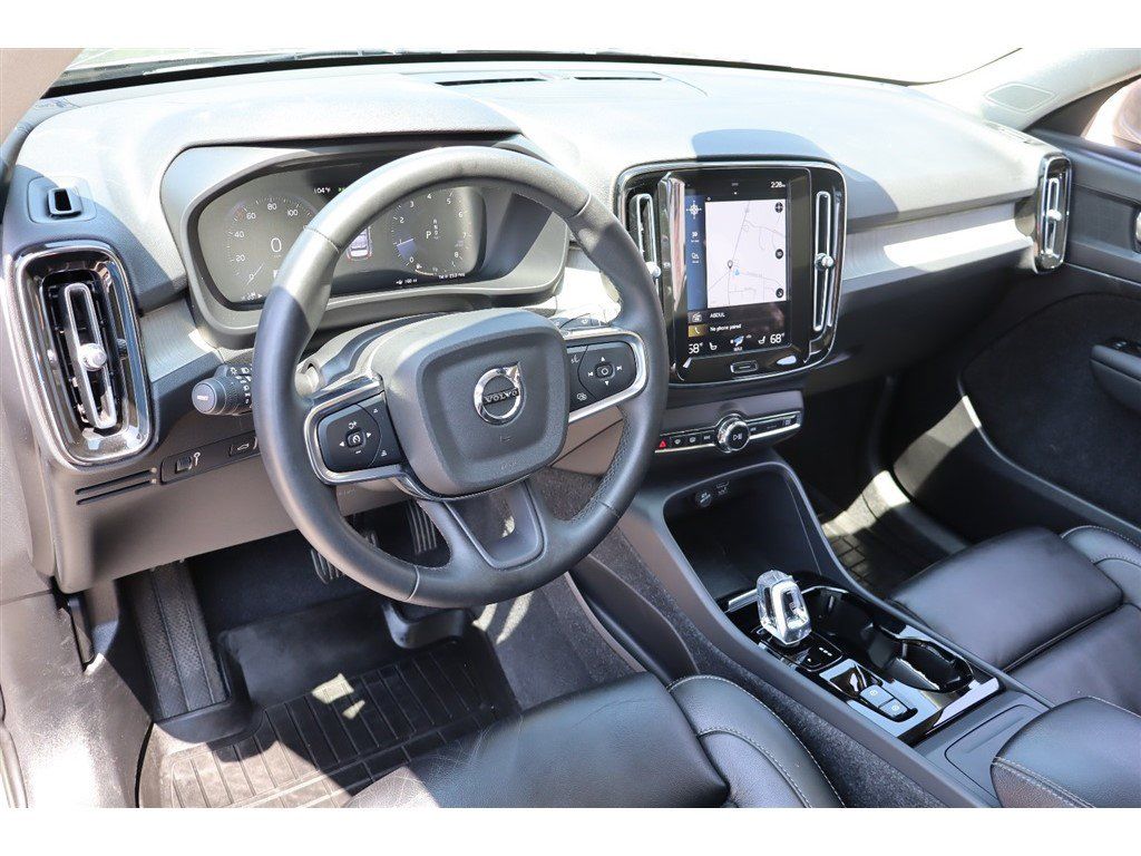 Used 2022 Volvo XC40 T5 Inscription AWD/4WD image 19