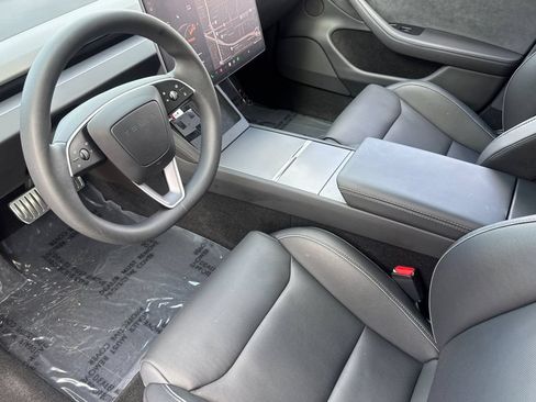 Used 2025 Tesla Model 3 Performance AWD/4WD image 9