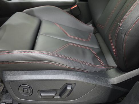 Used 2025 Audi Q3 2.0T Premium Plus w/ Premium Plus Package image 30