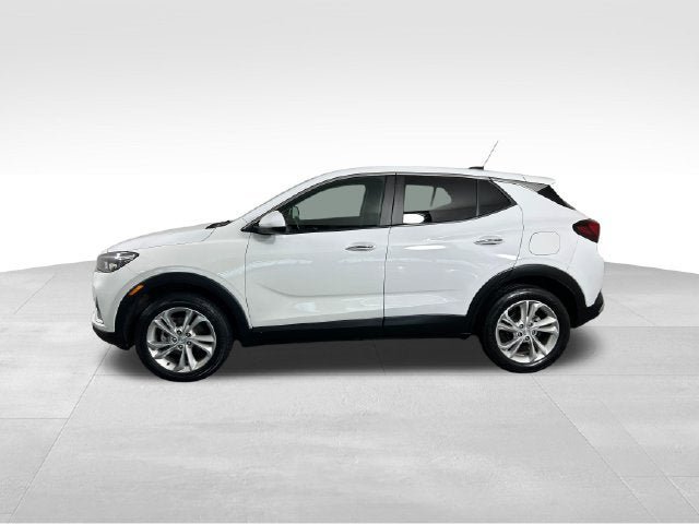 Used 2023 Buick Encore GX Preferred w/ Cold Weather Comfort Package AWD/4WD image 2