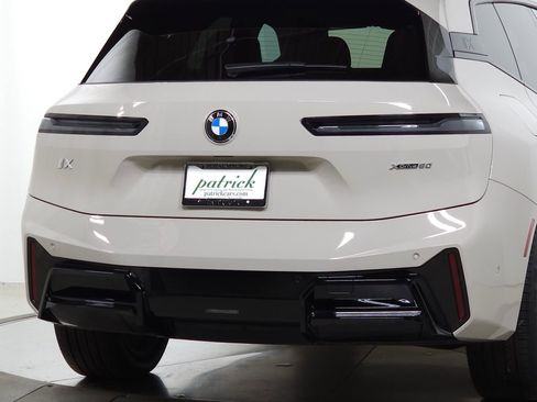 Used 2026 BMW iX xDrive60 AWD/4WD image 11