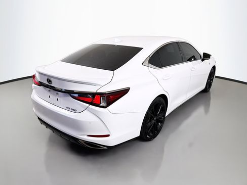 Used 2023 Lexus ES 350 F Sport w/ Accessory Package (Z2) image 7
