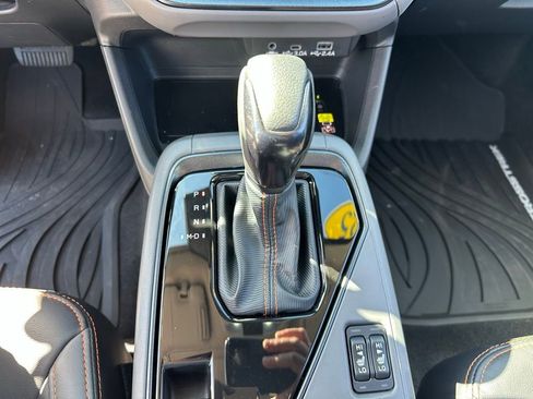 Used 2025 Subaru Crosstrek 2.5i Limited w/ Popular Package #3A image 32