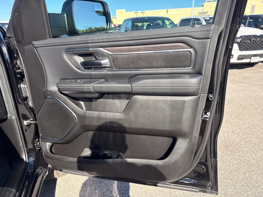 New 2027 RAM 1500 Laramie AWD/4WD image 29