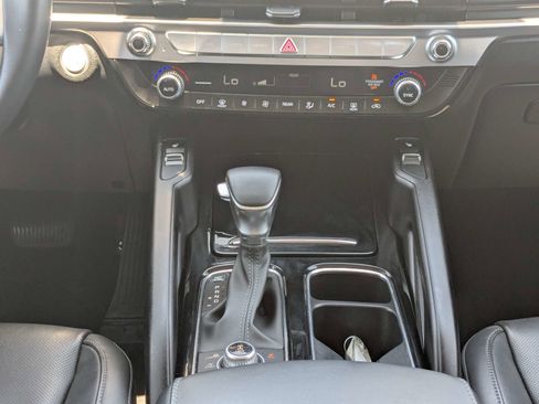 Certified 2025 Kia Telluride S AWD/4WD image 24