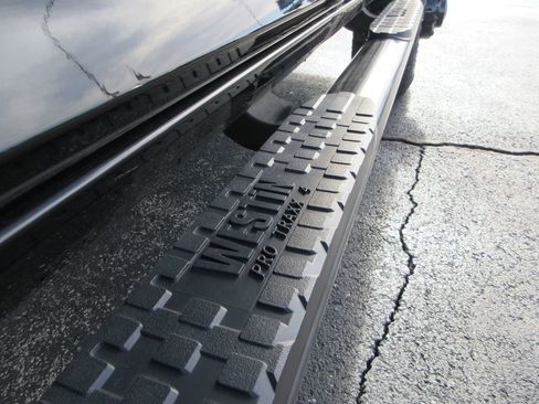 Used 2025 RAM 3500 Big Horn image 13