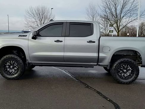 Used 2024 Chevrolet Silverado 1500 LT Trail Boss w/ Convenience Package II image 5