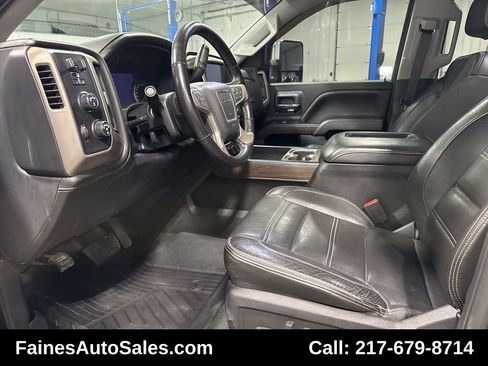 Used 2018 GMC Sierra 1500 Denali w/ Denali Ultimate Package image 40