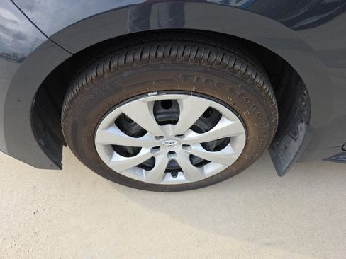 Used 2026 Toyota Corolla LE image 5