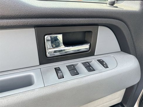 Used 2012 Ford F150 XLT w/ XLT Chrome Pkg image 19