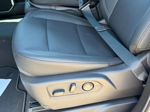 New 2026 GMC Sierra 2500 SLT w/ Max Trailering Package image 34