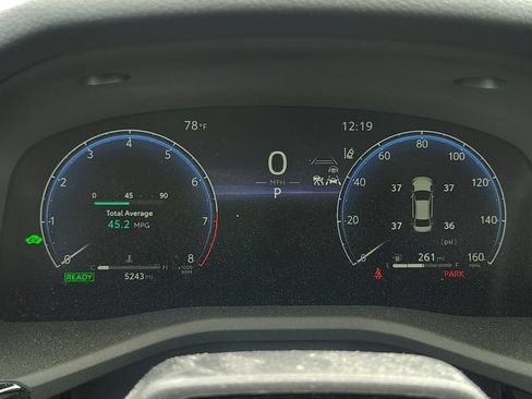 Certified 2025 Toyota Camry XLE w/ Premium Plus Package FWD image 15